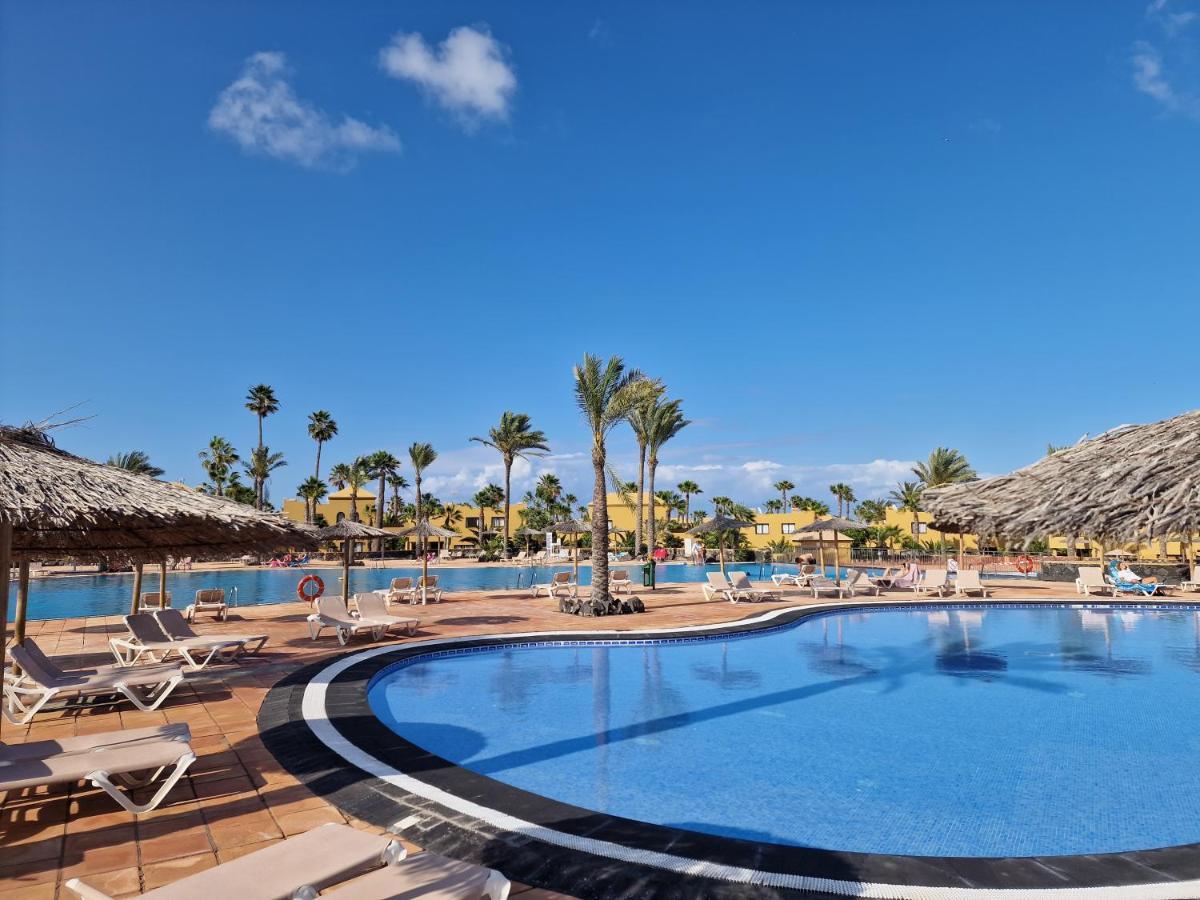 Casa Mari Y Jose Con Grandes Piscinas Y Wifi Gratis Apartment Corralejo Ngoại thất bức ảnh