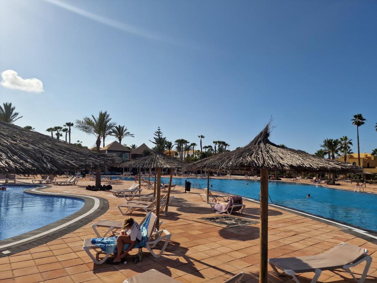Casa Mari Y Jose Con Grandes Piscinas Y Wifi Gratis Apartment Corralejo Ngoại thất bức ảnh